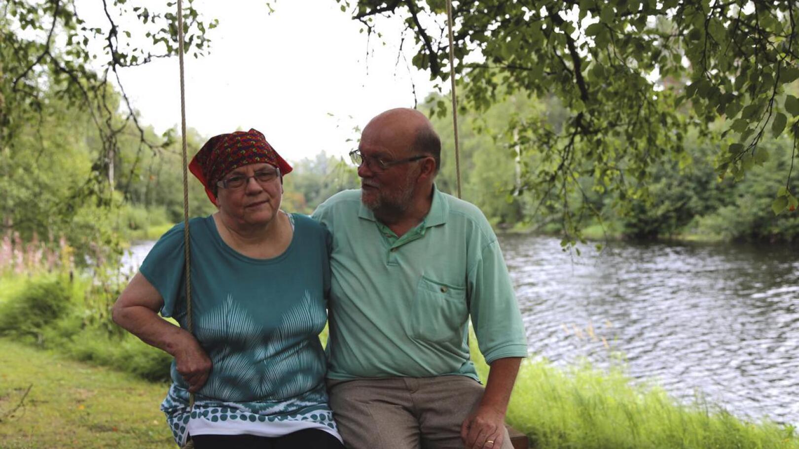 Sodan jälkeen Vetelin Sillanpäässä syntyneet Raija ja Reijo Liikanen vierailivat viikonloppuna synnyinseudullaan. Perhe oli evakossa Vetelissä neljä vuotta. 