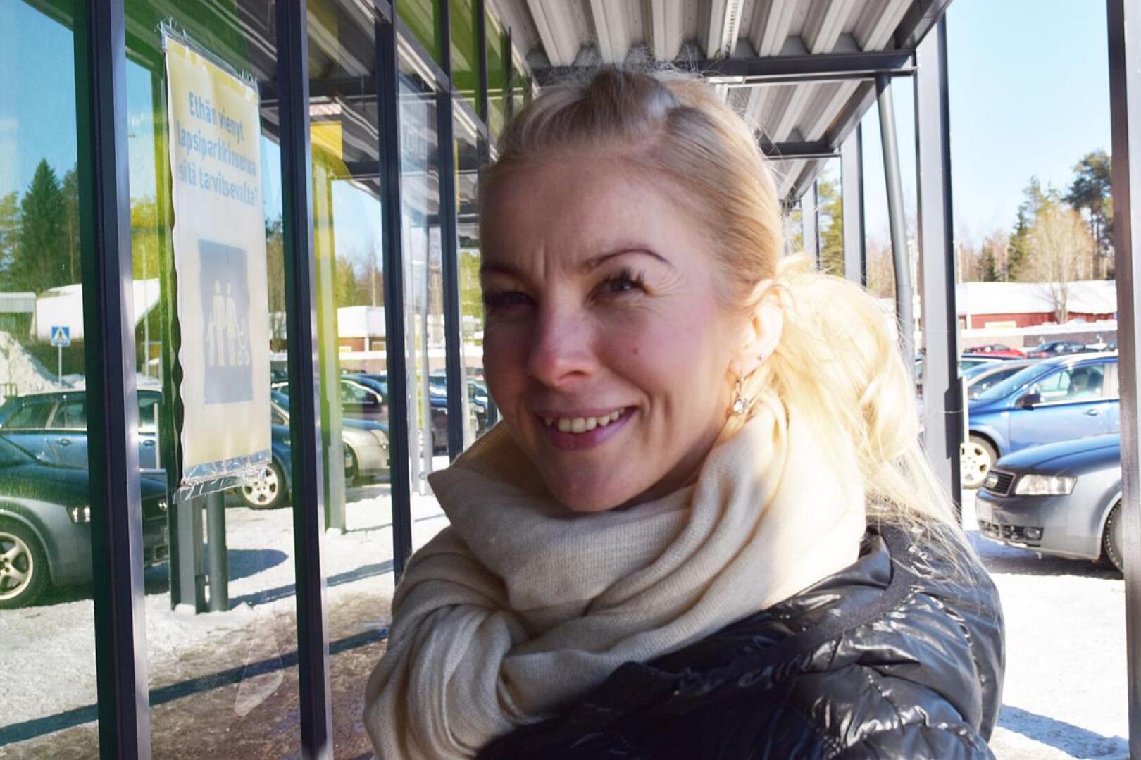 Sanna Käräjäoja on esiopettaja, erikoispitkien matkojen ultrajuoksija ja pian myös maan kuulu kotileipuri.