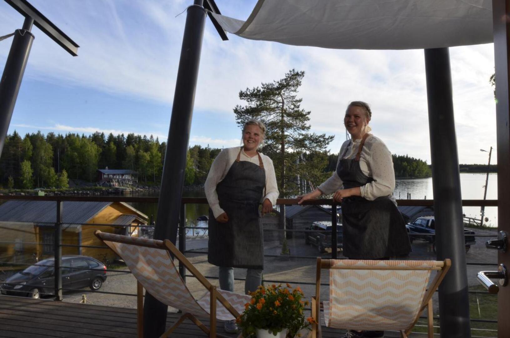Sofia ja Fanny Nykvist alkavat pyörittää ravintolaa yhdessä Linda Boberg-Santalan kanssa. Fanny Nykvist on vastuussa keittiöstä, ja ruokalista on hänen käsialaansa.