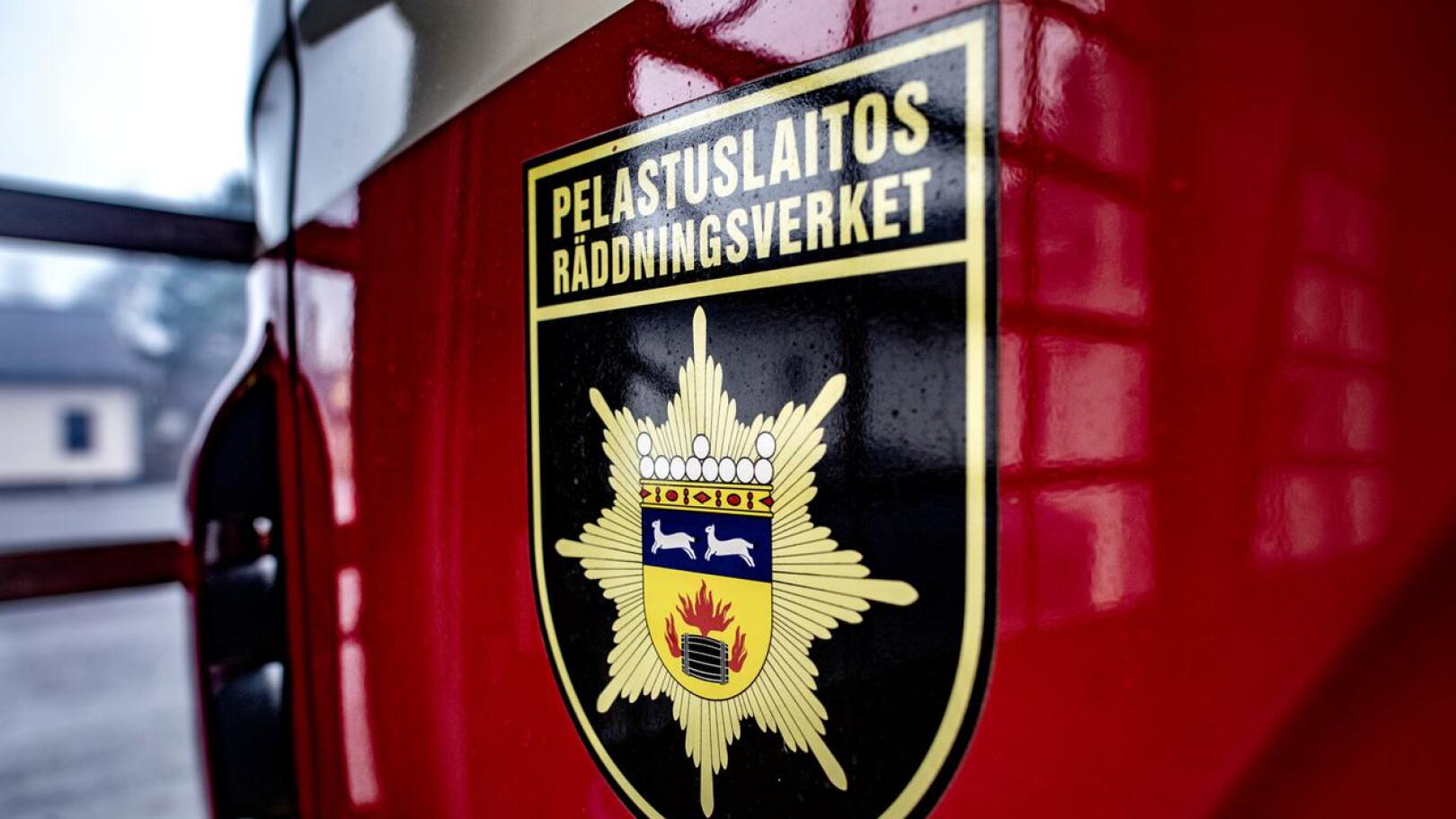 Keski-Pohjanmaan ja Pietarsaaren alueen pelastuslaitos sai aamulla hälytyksen peurakolarin takia.