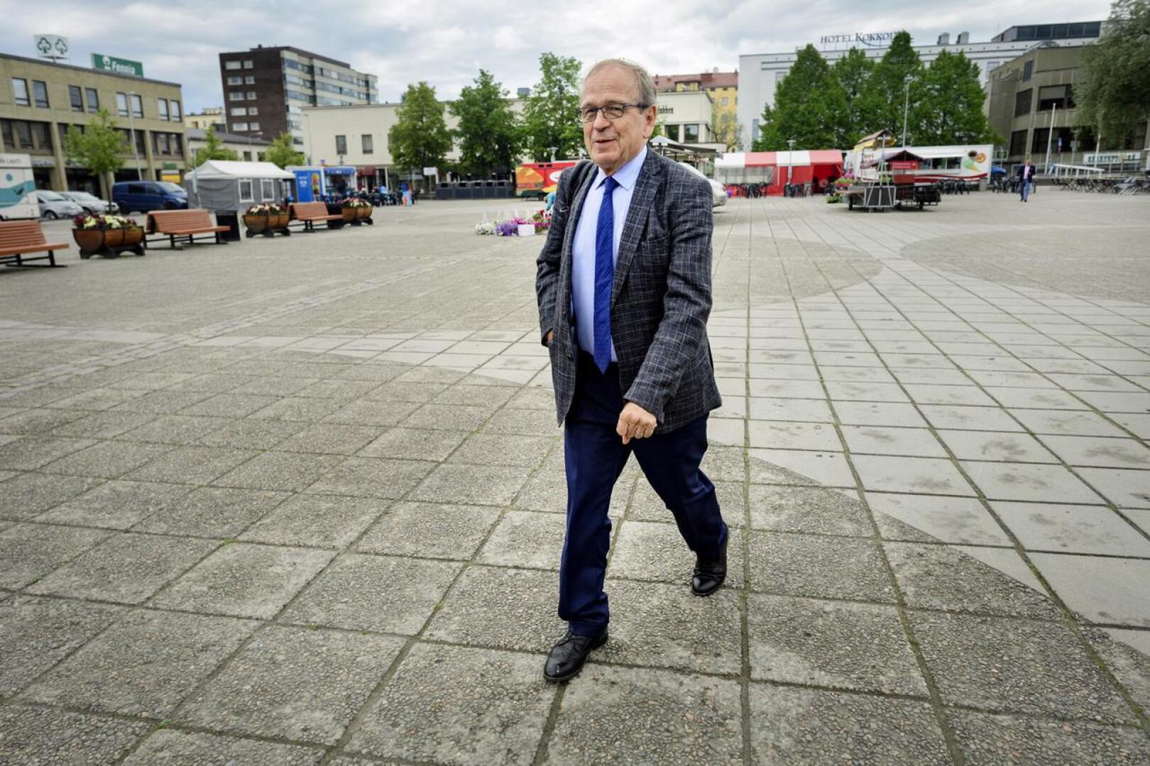 Erkki Liikanen Anders Chydenius -vapaakauppaseminaarissa kesäkuussa 2018 ollessaan Suomen Pankin pääjohtaja.