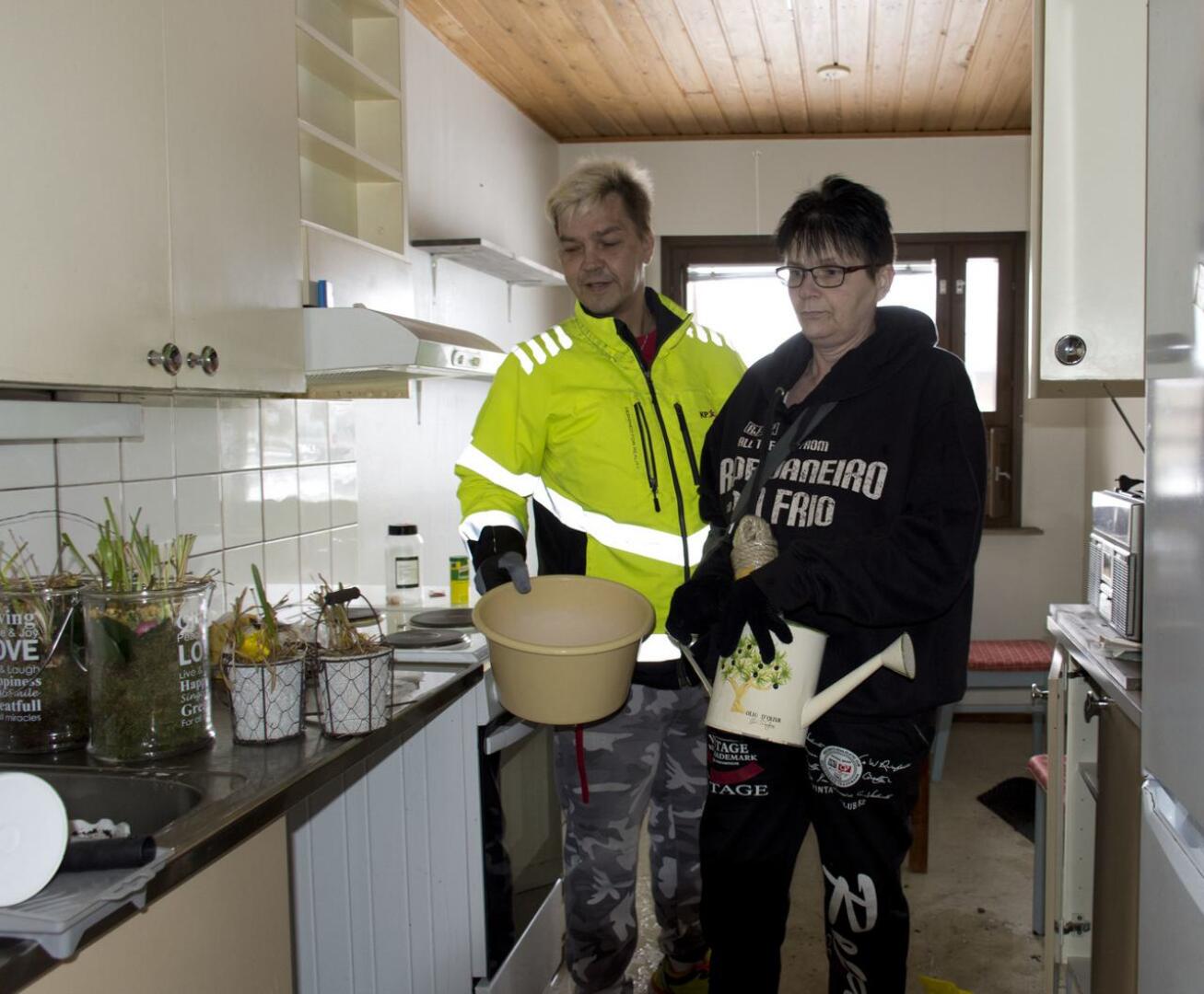 Make ja Katri Seppälän omaisuus kärsi niin pahat savuvauriot tulipalossa, ettei asunnosta voinut ottaa juuri mitään mukaan.