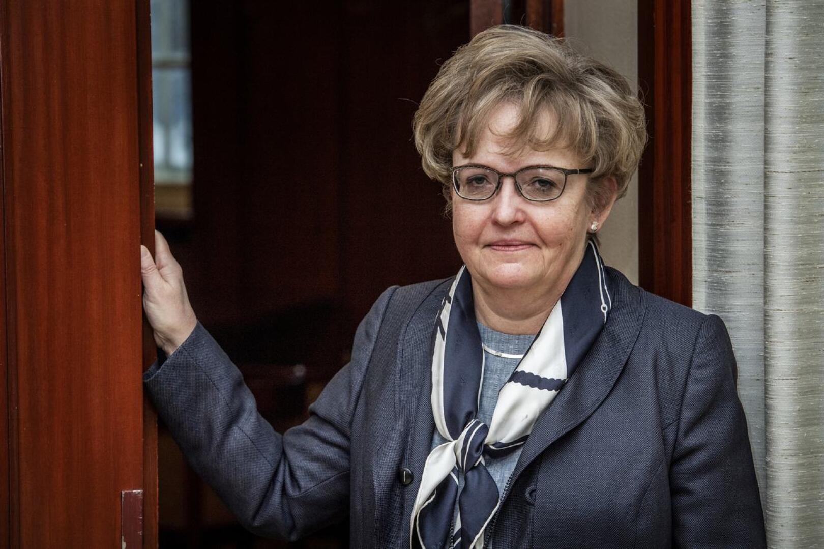 Pietarsaaren kaupunginjohtaja Anne Ekstrand toivoo, että 29voimalahankkeen tulevaisuus selkiytyisi. 