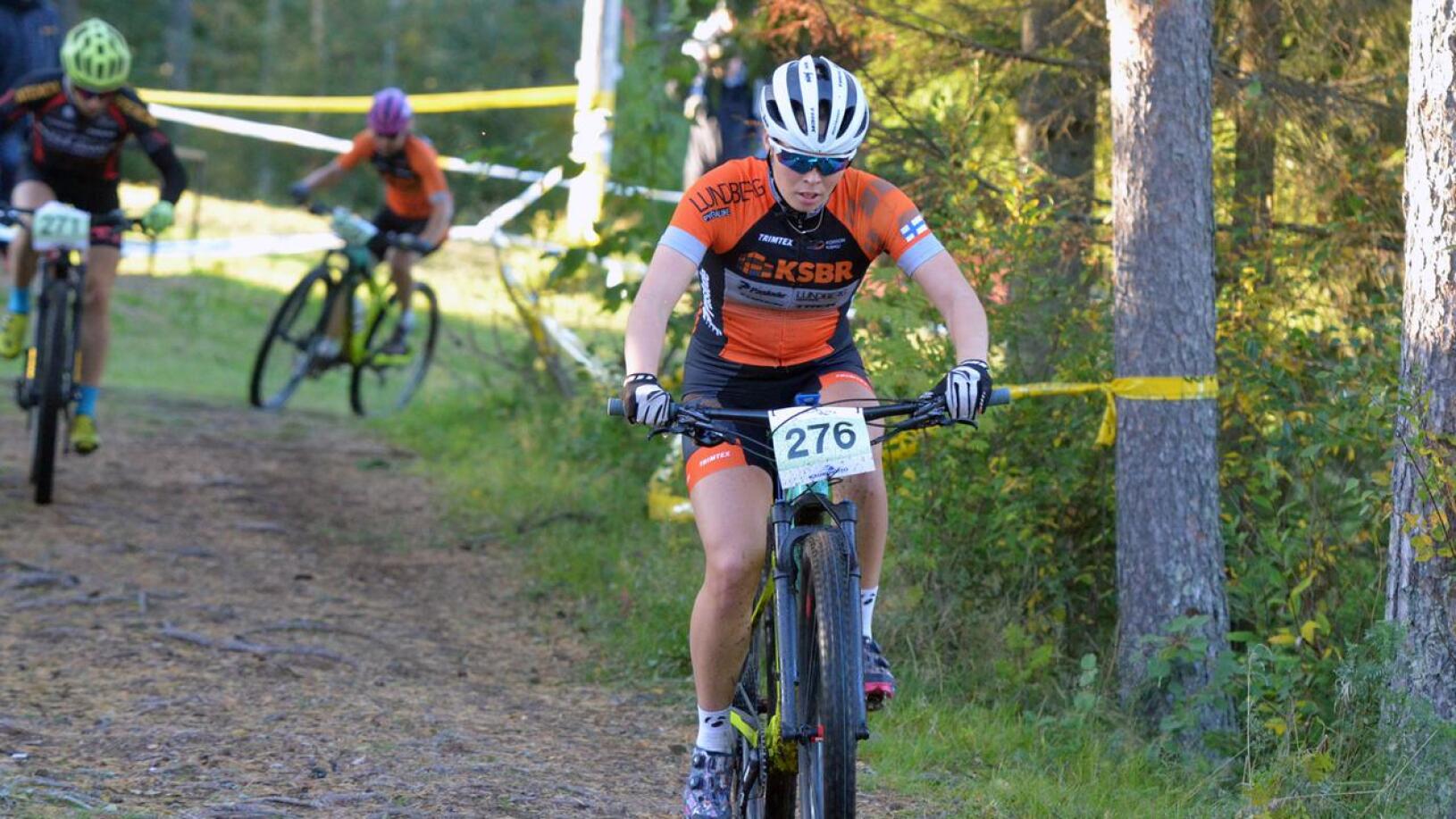 Tuusulan Kajsa Salmela voitti naisten XCE-mestaruuden viime syksynä Köykärillä.