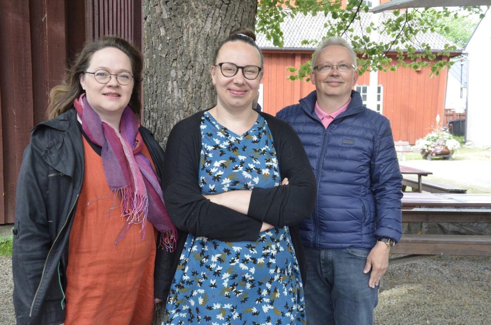 Marita Kaakinen, Aino Häli ja Juhani Lamminmäki.