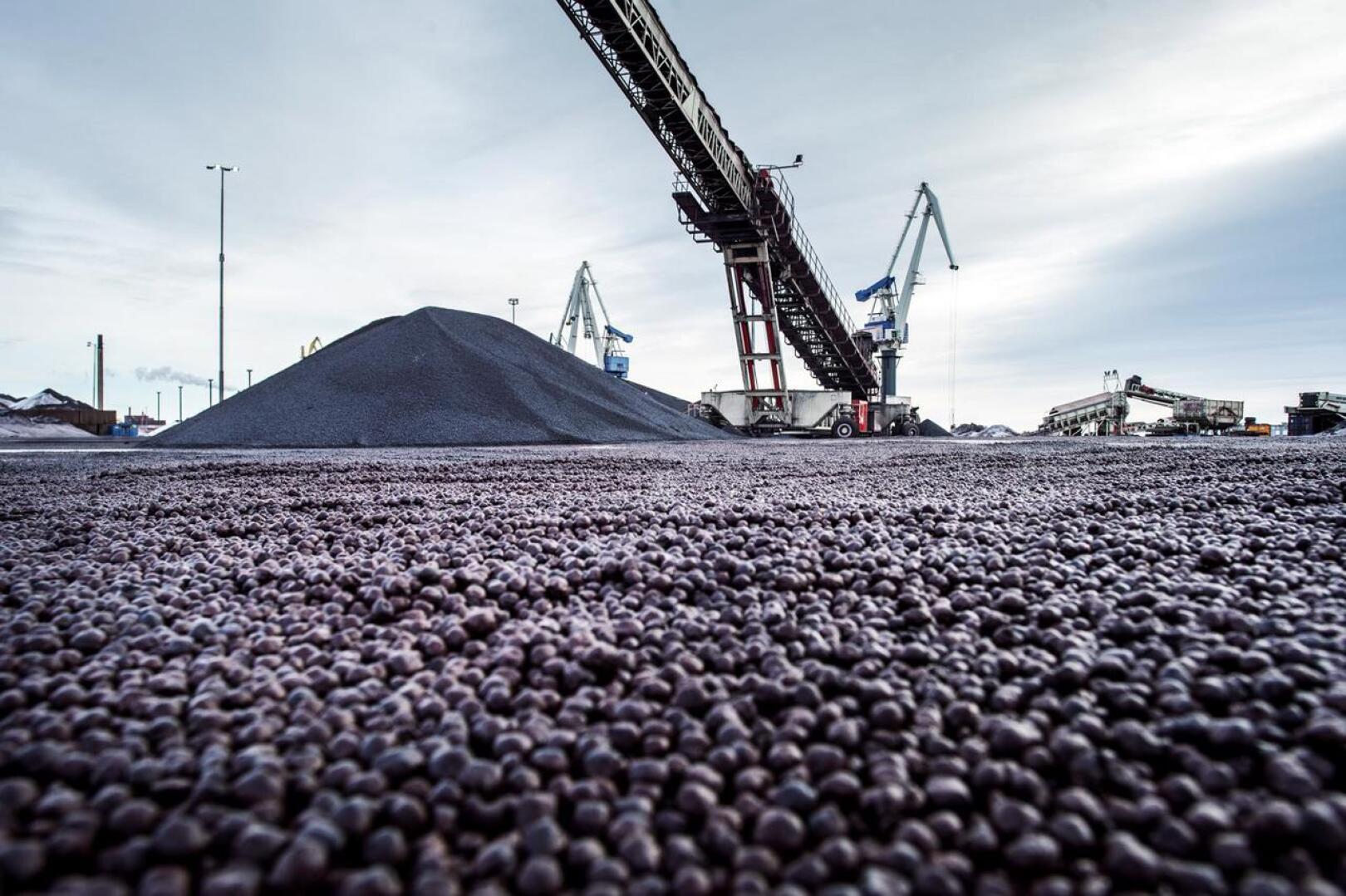 Parasta aikaa Kokkolan satama hakee lupaa varastoida jopa miljoona tonnia kivihiiltä vuodessa.