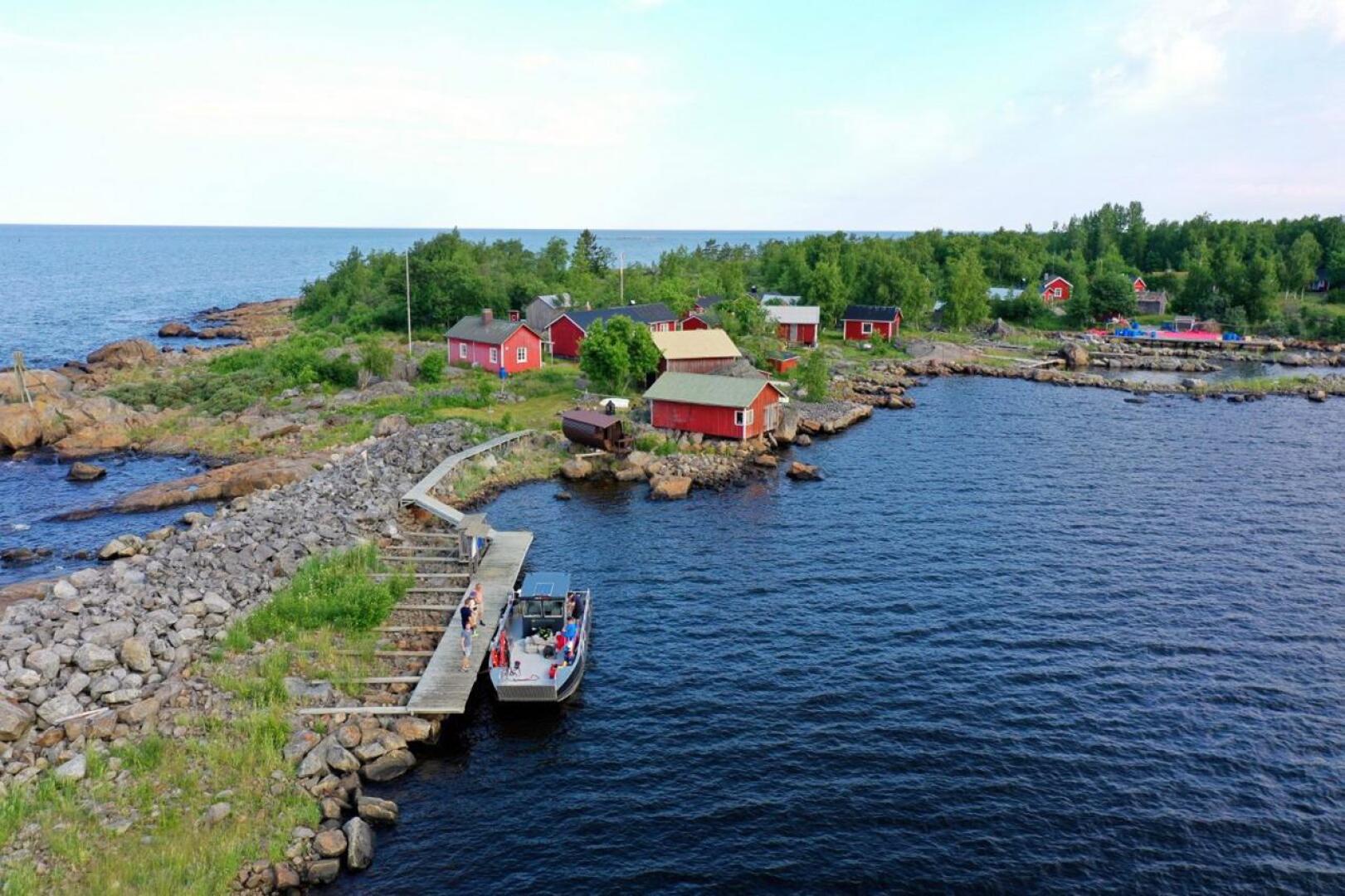 Öuralta tai virallisemmin Öreniltä käsin on kalastettu noin 400 vuoden ajan. 