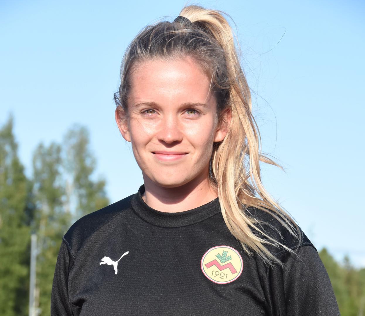 Myranissa pelaava Laura Wentjärvi on vaikuttunut Alavetelin ottelutapahtumista ja tunnelmasta.