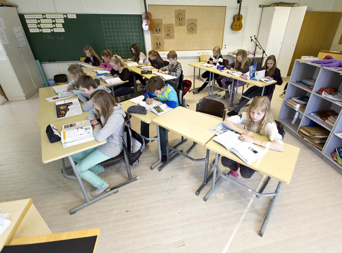 Suomalaista peruskoulujärjestelmää on kehuttu paljon vuosikymmenten aikana.