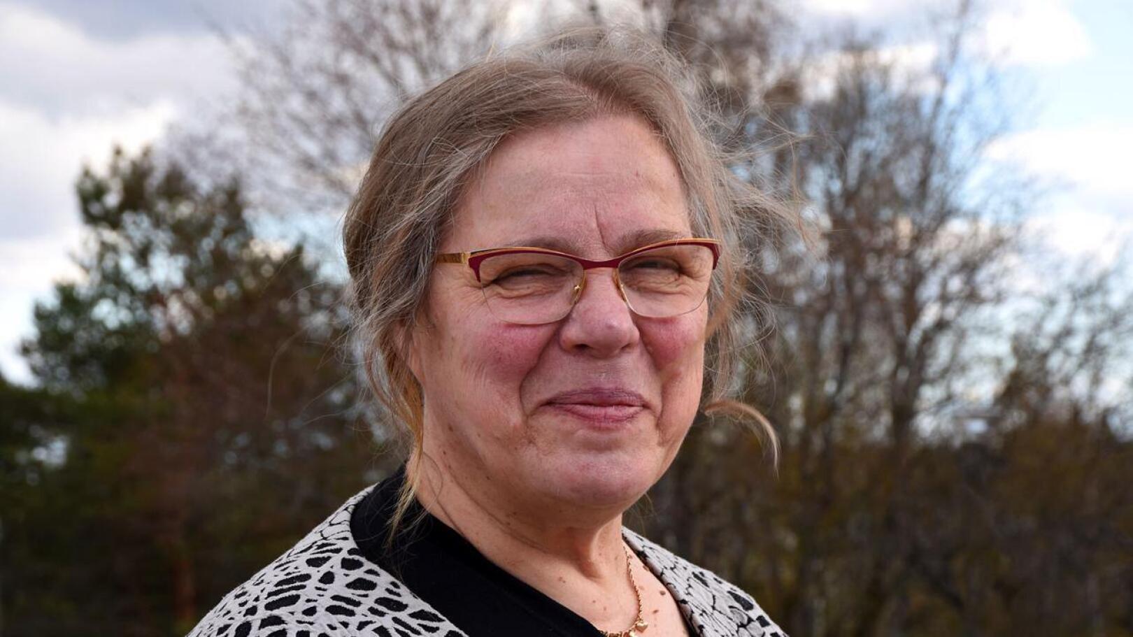 Helinä Niemelä aloitti työuran opettajana eikä luopunut opettajuudesta vaikka ammatti vaihtui maatilan emännäksi.