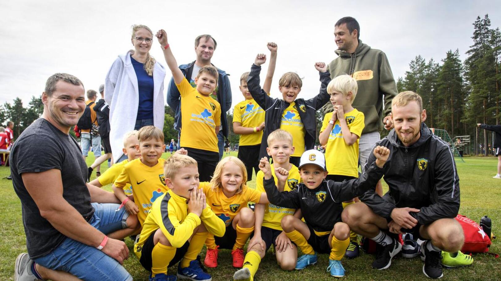 Virolaisesta Pärnu JK Vapruksesta Kokkola Cupiin tuli 15 joukkuetta. F7 on yksi niistä.