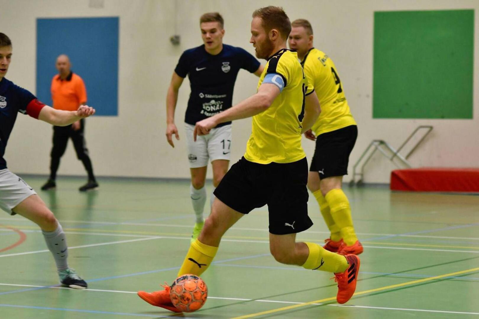 IK Myranin keltapaidat pelaavat alkavalla kaudella futsalin Ykkösessä.