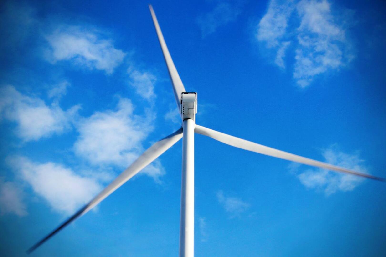 Tuulivoimalat lisäävät ensi vuodesta alkaen kiinteistöverotuloja Sievissä.