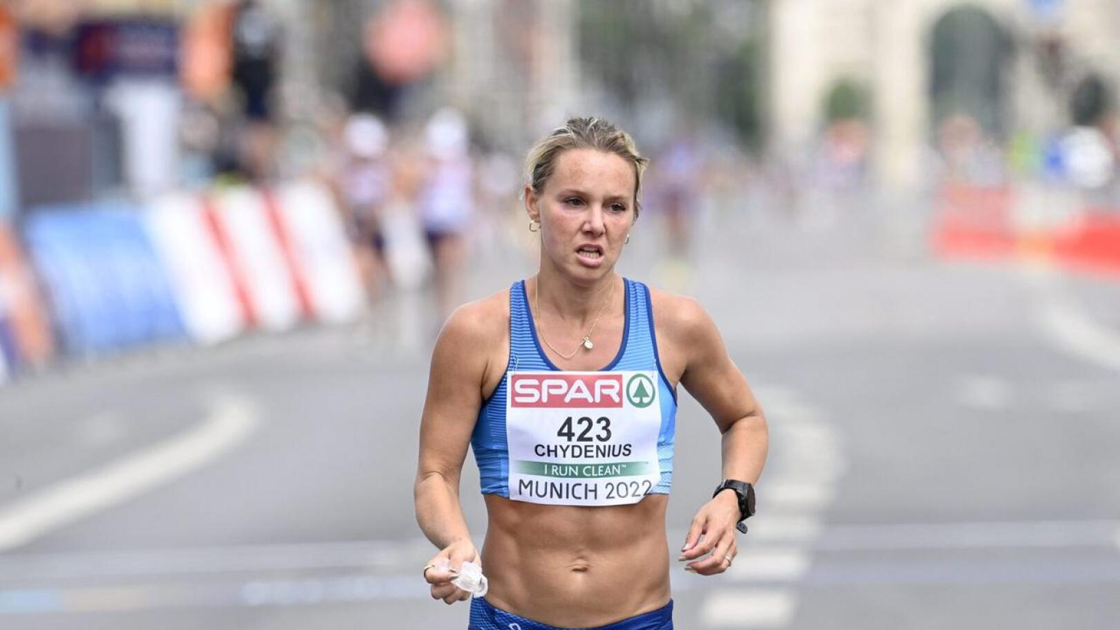 Nina Chydenius teki tasaisen hyvän juoksun EM-maratonilla.