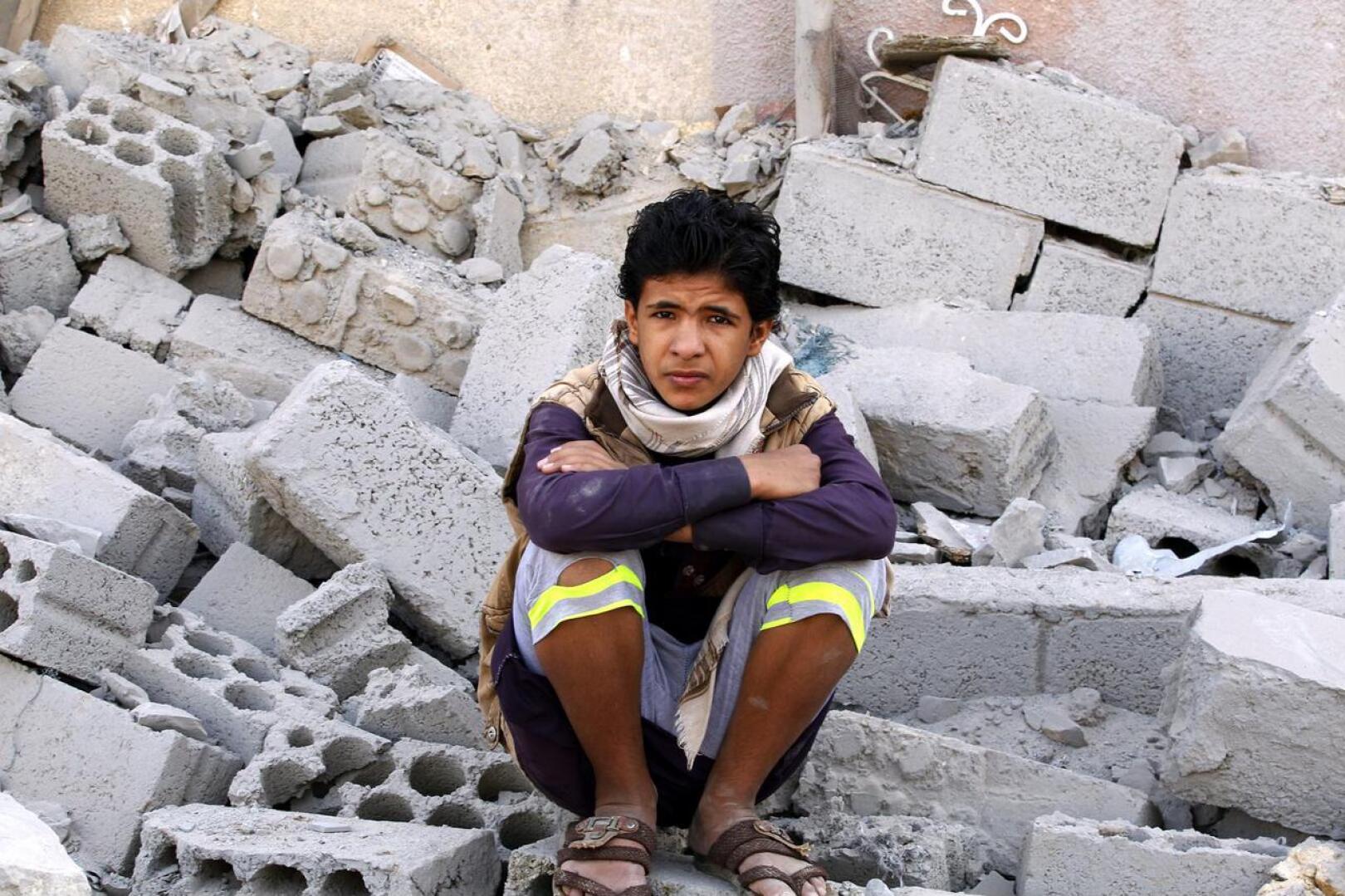 Jemenissä on tuhoutunut monia taloja Saudi-Arabian johtaman liittouman pommituksissa.