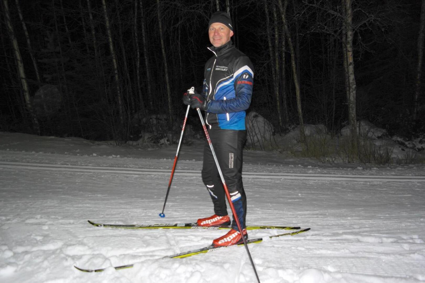 Oman mielen ja kunnon ylläpitäminen saa pietarsaarelaisen Keijo Piippolaisen hiihtämään.