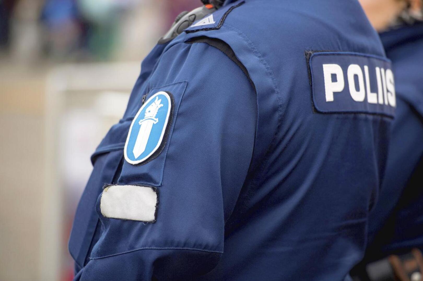 Pohjanmaan poliisi otti viikonloppuna kiinni rattijuoppoja Kokkolassa, Kannuksessa, Kaustisella ja Pietarsaaressa.