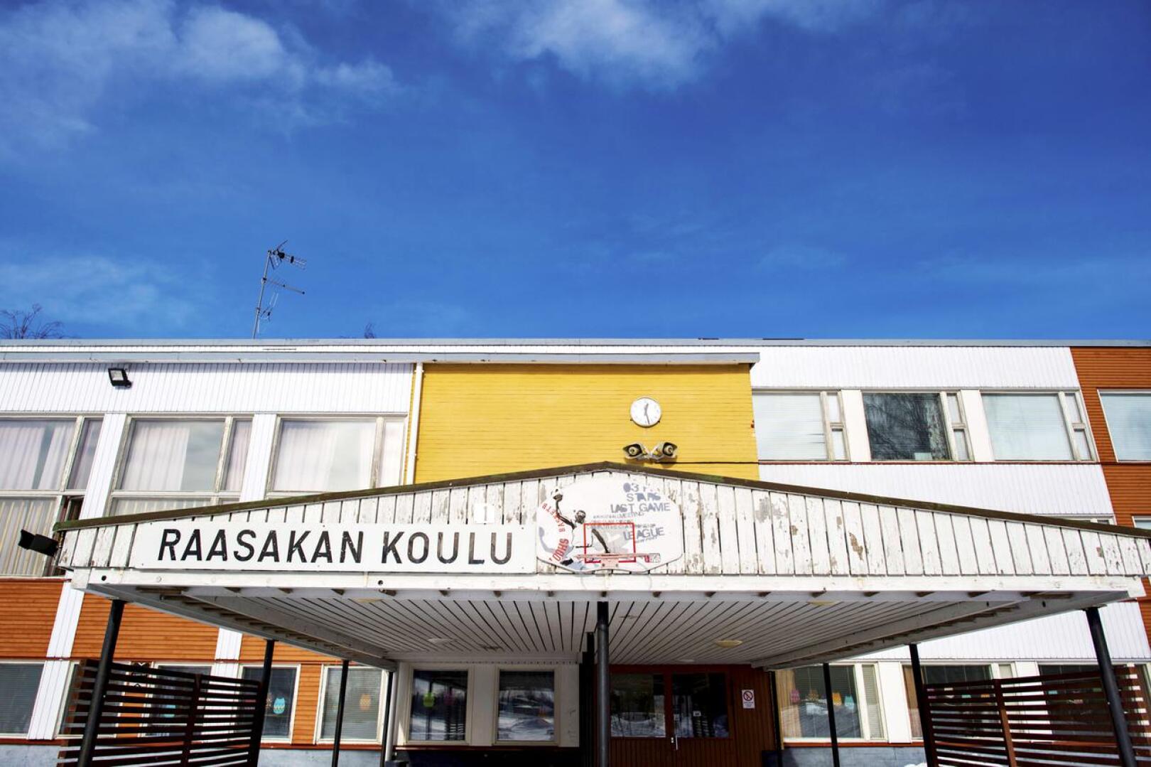 Raasakan koulun uudisrakentamisen valmistelu jatkuu Kannuksessa aiemmin tehtyjen linjausten mukaisesti. Kaupunginhallitus käsitteli tiistaina aiheesta jätettyä valtuustoaloitetta. 