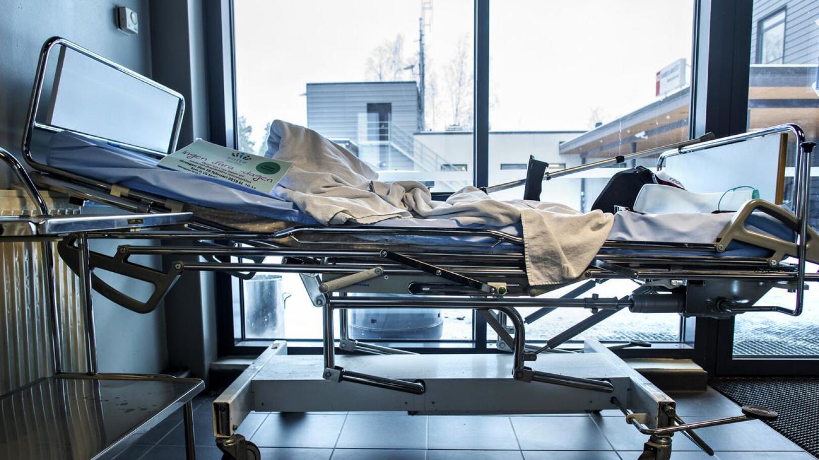 Soite on ensi viikolla käynnistämässä elektiivistä leikkaustoimintaa Keski-Pohjanmaan keskussairaalassa Kokkolassa. Osa sairaalan leikkaussaleista pidetään koronatilanteen varalta kuitenkin valmiustilassa tehohoitoon soveltuvina.