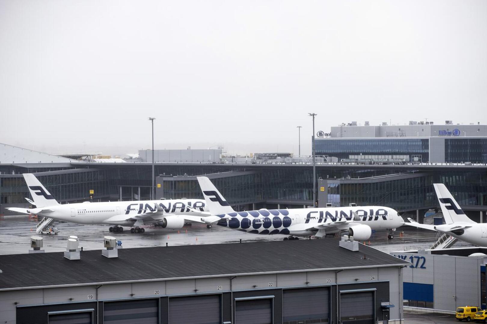 Finnair on lentänyt nyt jonkin verran Suomesta lentoja Britanniaan, jonne päin lentokielto ei ole voimassa.