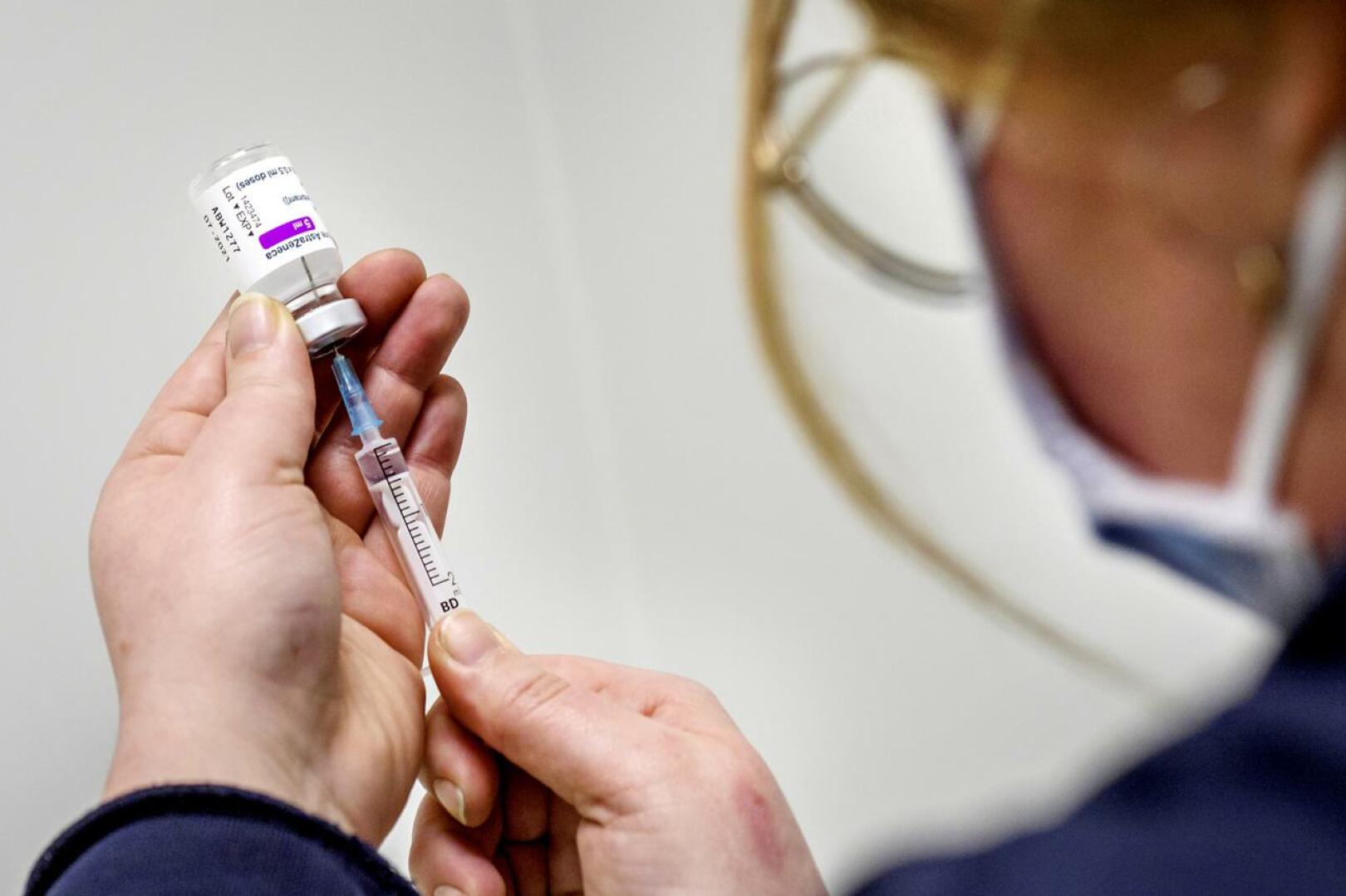Koronarokotukset etenevät Pohjois-Pohjanmaalla edelleen hitaasti ja rokotekattavuus on muuta maata alhaisemmalla tasolla. 