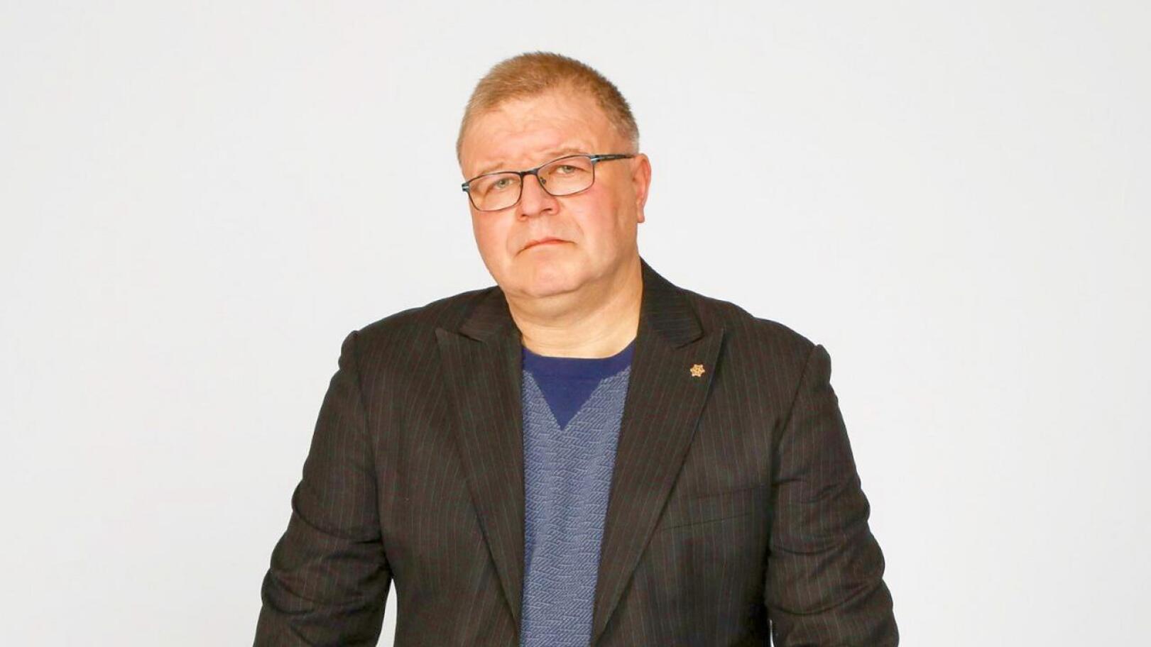 Jari Aho (r.) on ehdolla Oulun vaalipiirissä.