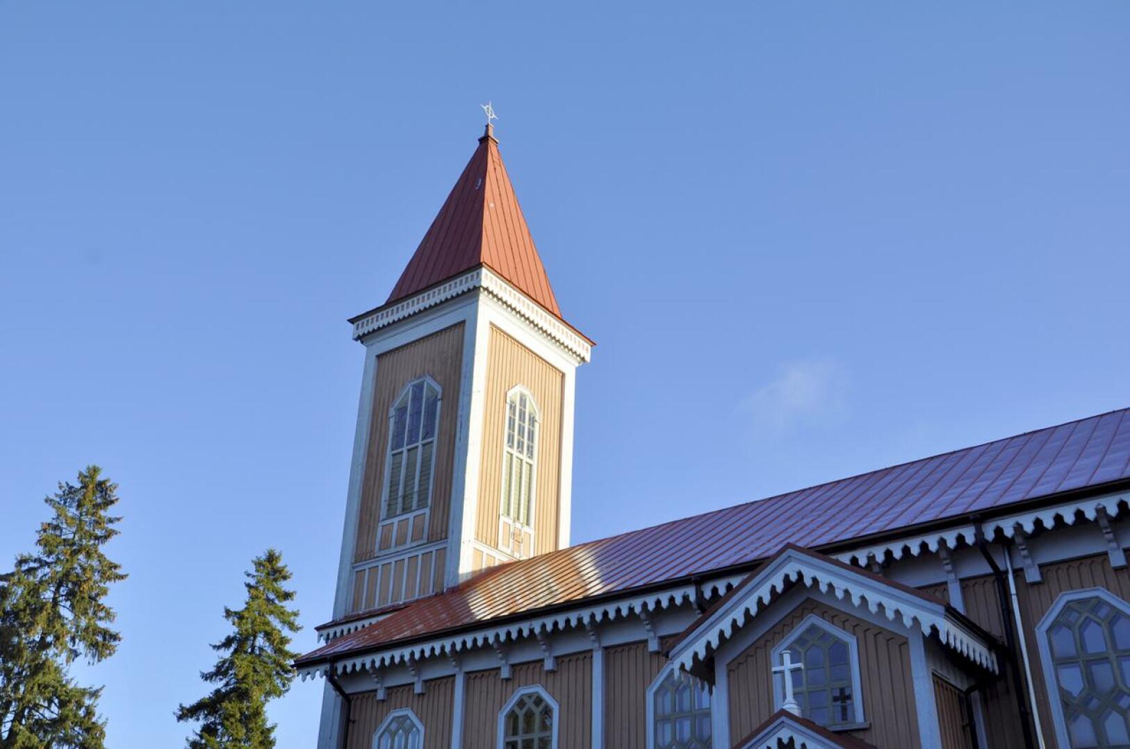 Oulun hiippakunnan tuomiokapituli antoi päätöksiä Toholammin seurakuntaan liittyen.