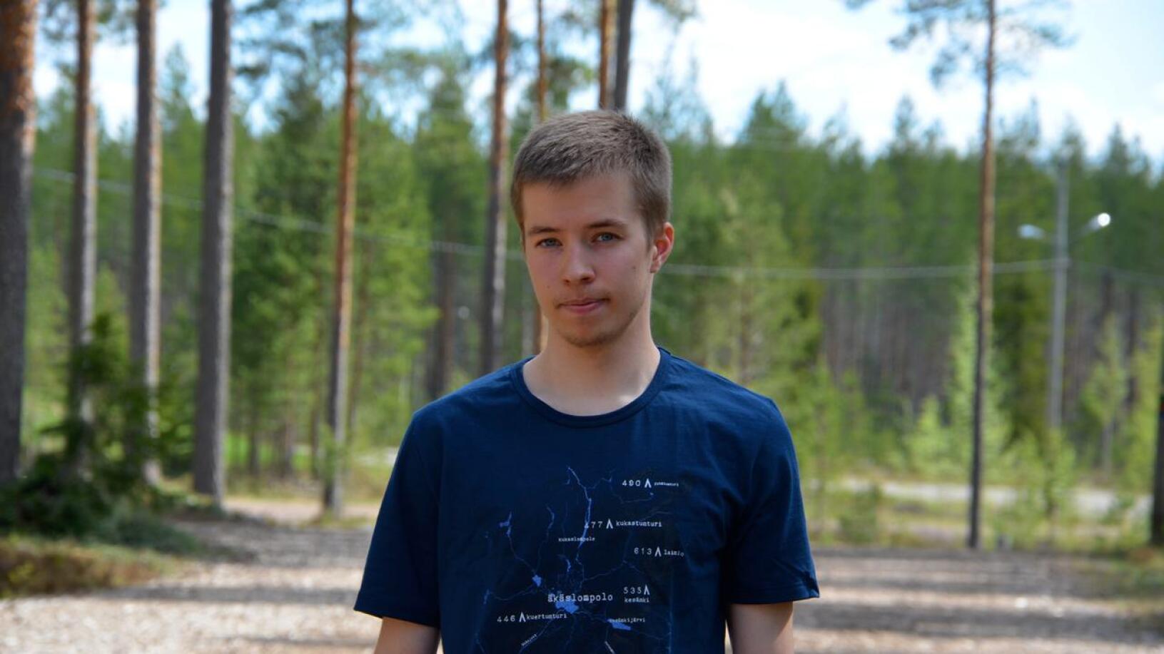 Lukio ohi. Markus Hernesmaa, 19, valmistui ylioppilaaksi Kannuksen lukiosta.