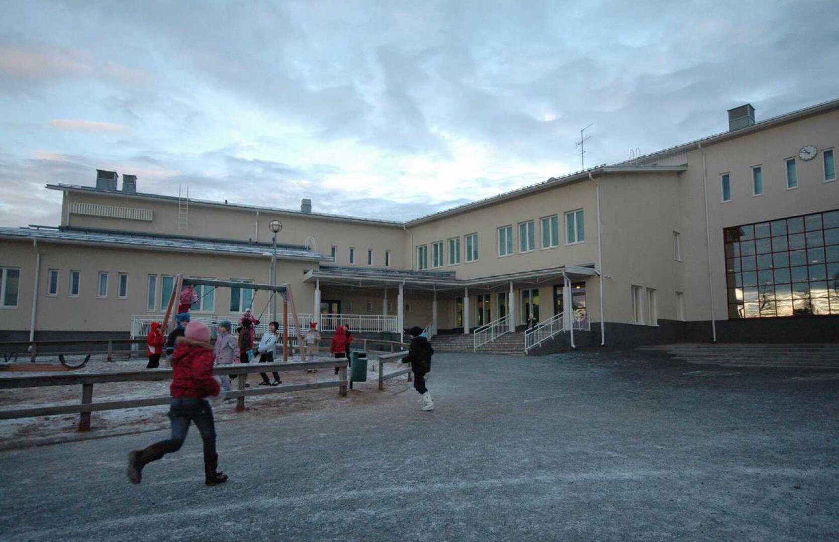 Juho Oksan koulua vastapäätä esitetty päiväkodin paikka hävisi yhdellä äänellä.