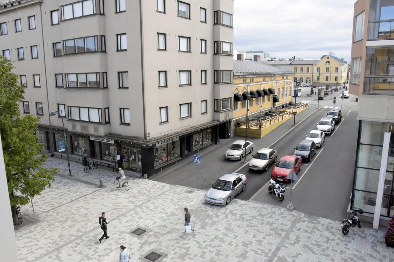 Pietarsaari kaipaa elävöityäkseen reilusti lisää pienehköjä asuntoja keskustaan, esittää asuntopolitiikan tulevaisuutta pohtinut työryhmä.