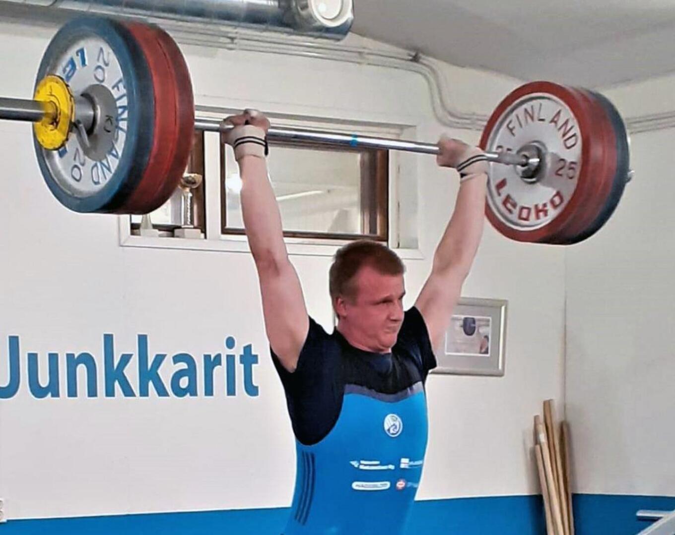 Heikkinen otti hopeaa sarjassa 109 kiloa.