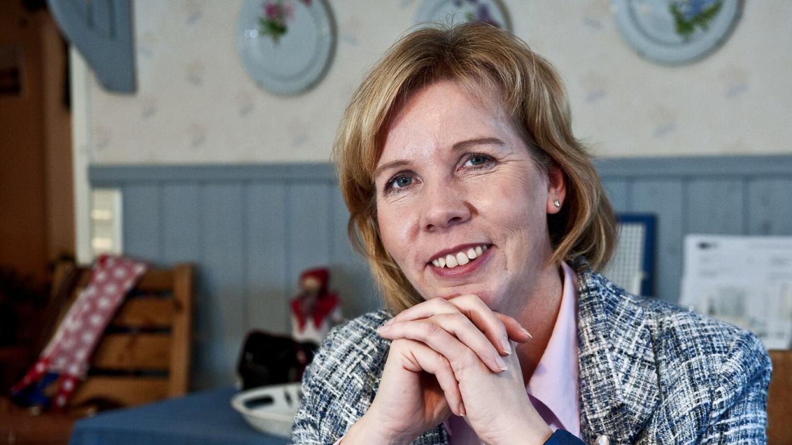 Oikeusministeri Anna-Maja Henriksson kertoi, että RKP on juuri perustanut uuden yhdistyksen: Tukholman RKP:n.