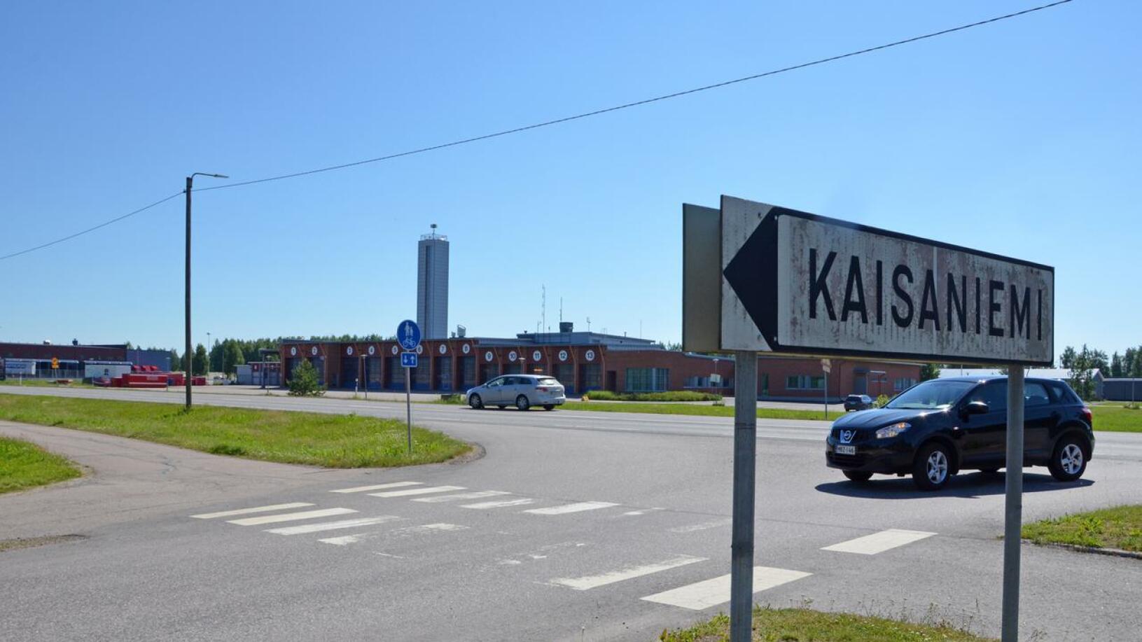 Ylivieskan kaupunki on kiirehtinyt Ouluntien ja Kaisaniemenkadun liikennejärjestelyjen tekemistä. Kaisaniemenkadulta on suunniteltu paloseman ja Rauhanyhdistyksen välistä uusi suora liikenneyhteys keskustaan.