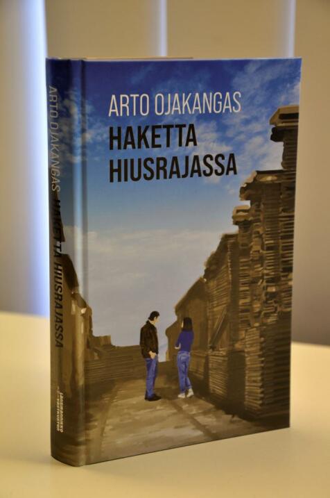 Eskolasta löytyi. Kirjoittaja sai kiertää puoli päivää Kannusta voidakseen ostaa Arto Ojankankaan uutuuskirjan.