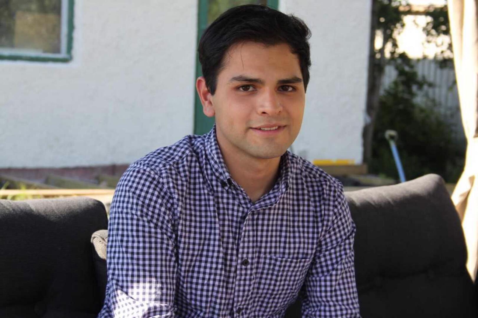 Meksikolainen Diego Villegas tuli Kokkolaan opiskelemaan Centria-ammattikorkeakouluun liikejohdon koulutusohjelmaan. Nyt hän työskentelee opintojen lisäksi Luodossa.