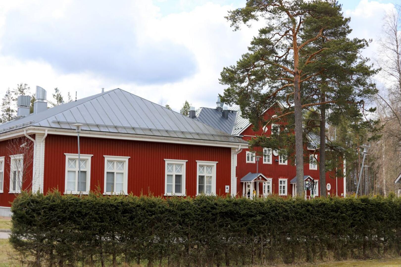 Rannan koulu on Niemelänkylän kouluista toinen.