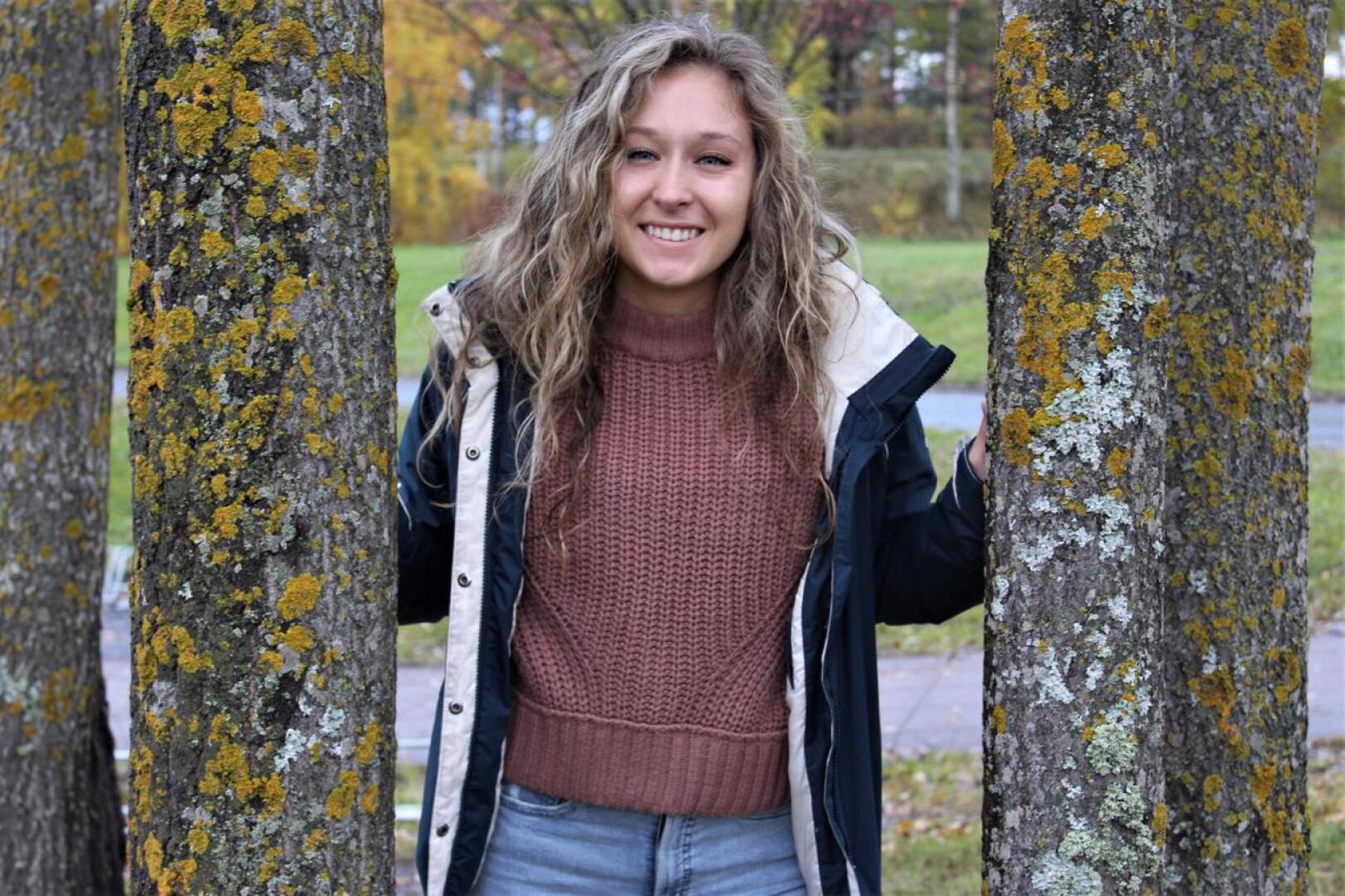 Yhdysvalloista Suomeen muuttanut vaihto-opiskelija Emma Styers on saanut Suomessa hengähdystauon kotiläksyistä.