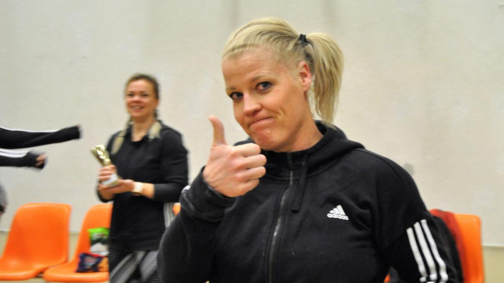 Tiina Voho saavutti Vilnan MM-kisoista kaksi kultaa penkkipunnerruksessa.
