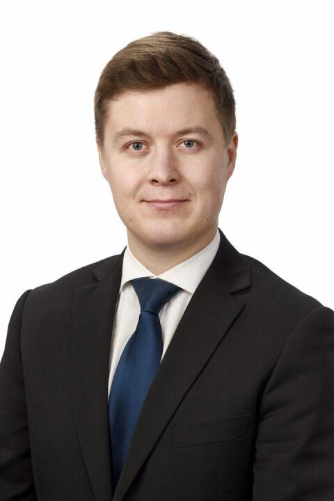Kuhmolainen kansanedustaja Tuomas Kettunen kiinnostui Kannuksen susiuutisista.