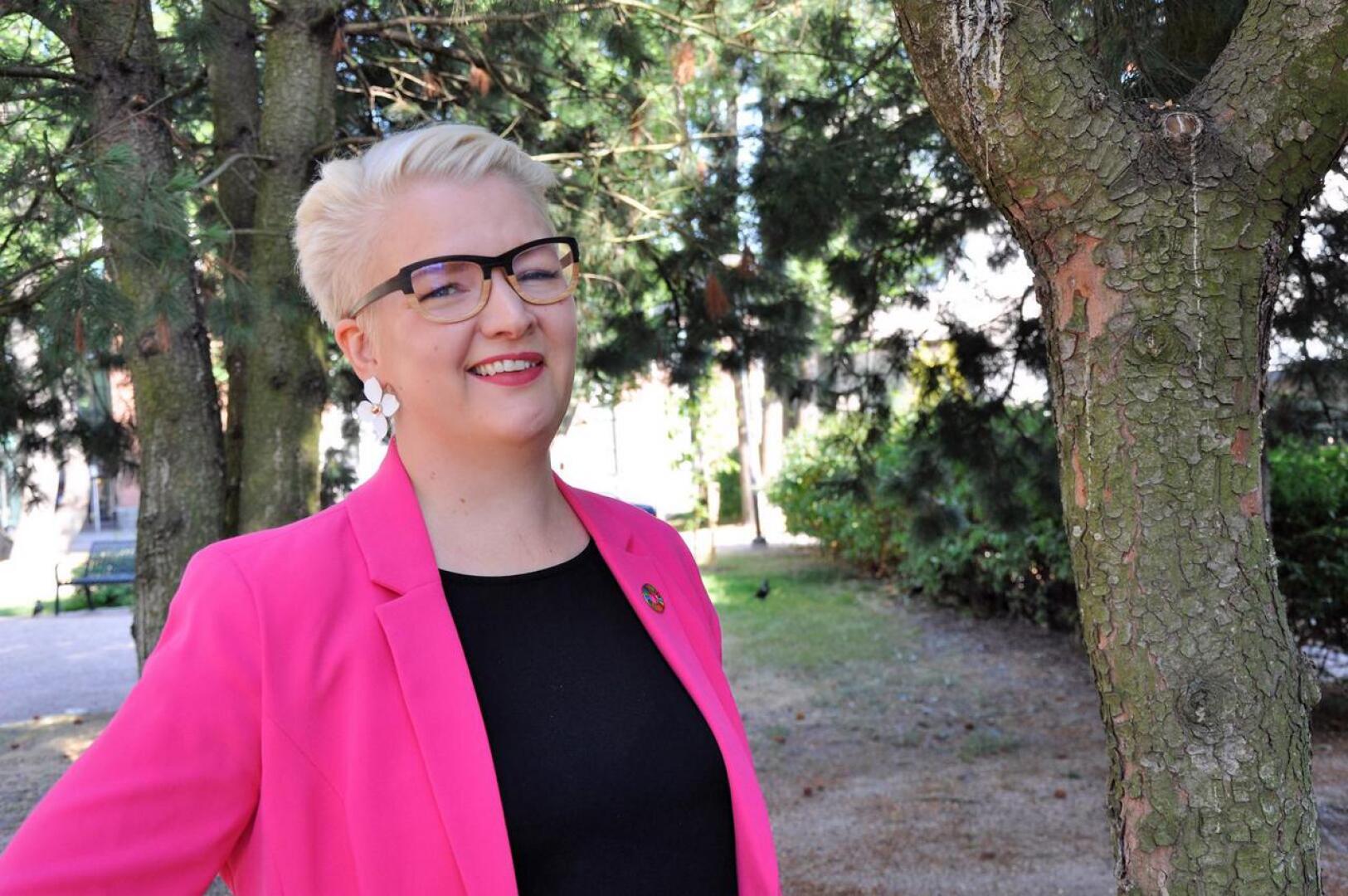 Eeva Välikangas on kiinnostunut kansainvälisestä kamaritoiminnasta. Hän onkin puheenjohtajavuotensa jälkeen menossa kansainväliseksi strategiakouluttajaksi.