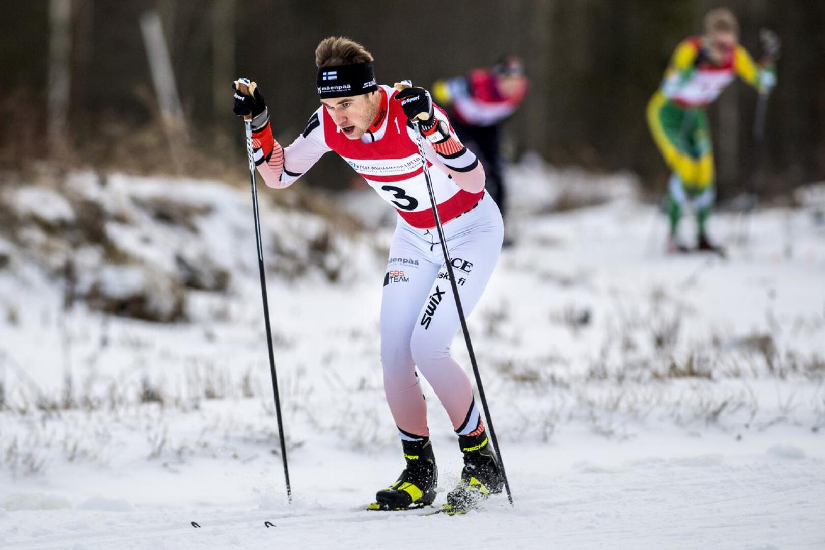 Nivalassa Keski-Pohjanmaan maakuntaviestissä Pietarsaaren ykkösjoukkueessa hiihtäneen Viktor Mäenpään seura on jatkossa nimeltään Team Nordic Athlete. 