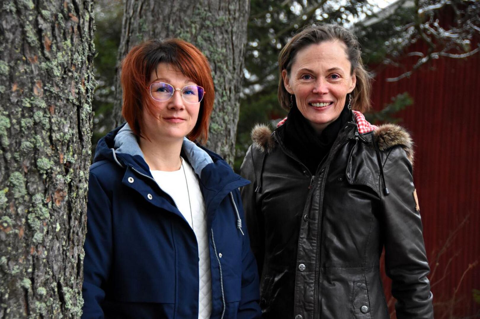 Anne Sormusen (oikealla) työkaverina bioklusterin rakentamisessa on projektikoordinaattori Tarja Ollanketo ja taustatukena ohjausryhmä, johon kuuluu elinkeinoelämän, rahoittajien ja hallinnon edustajia. 