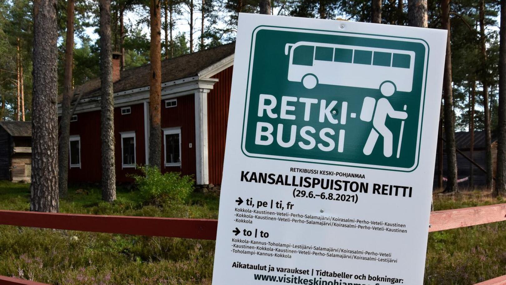 Retkeilemään! Retkibussi kuljettaa torstaisin Kannuksen, Toholammin ja Lestijärven kautta Salamajärven kansallispuistoon. 