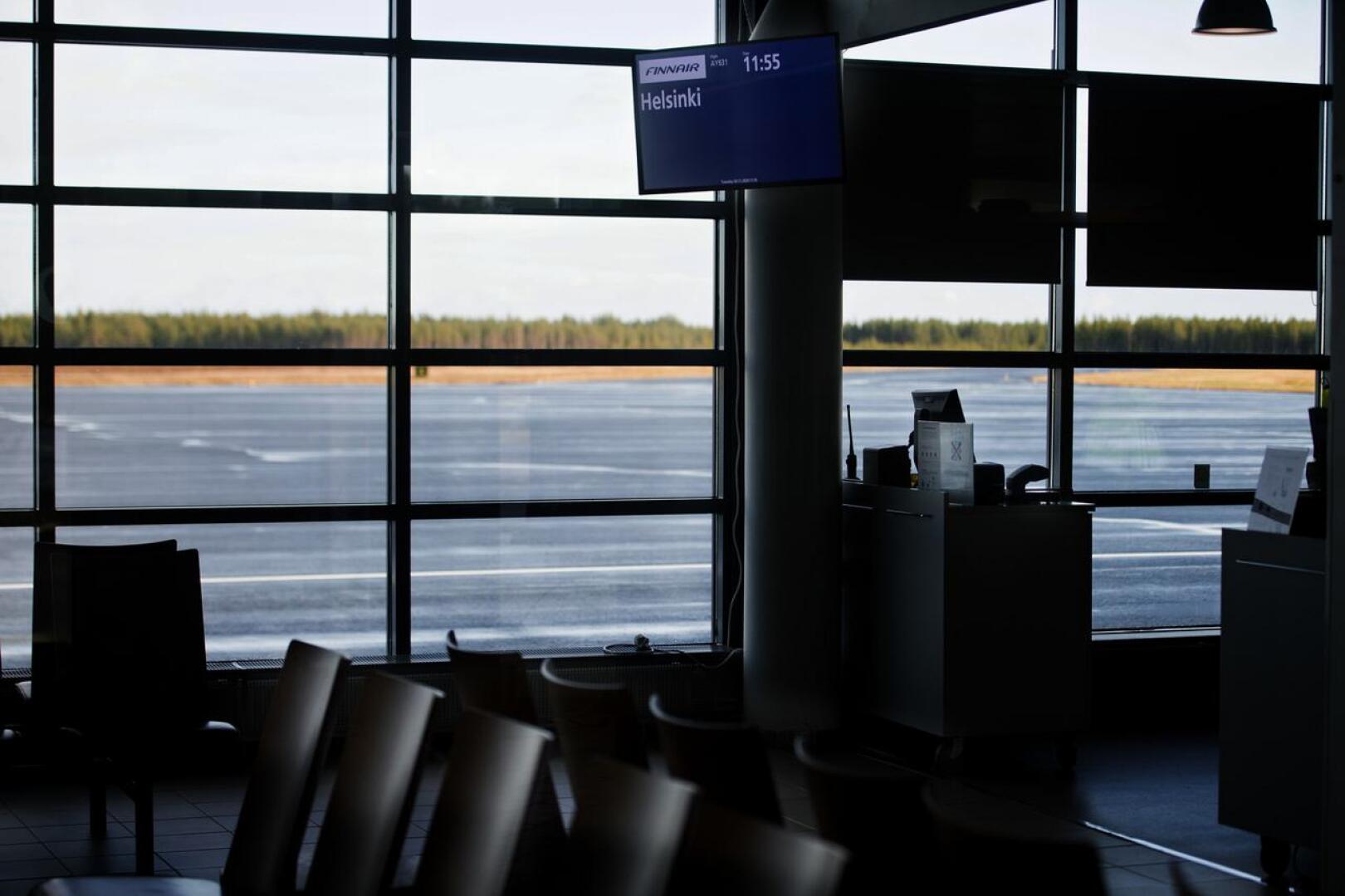 Hiljaista. Kokkola-Pietarsaaren lentoasemalta lennettiin ensimmäisen kerran pitkään aikaan marraskuun alussa. Matkustajamäärät ovat alkuvuoden aikana olleet hyvin pienet.