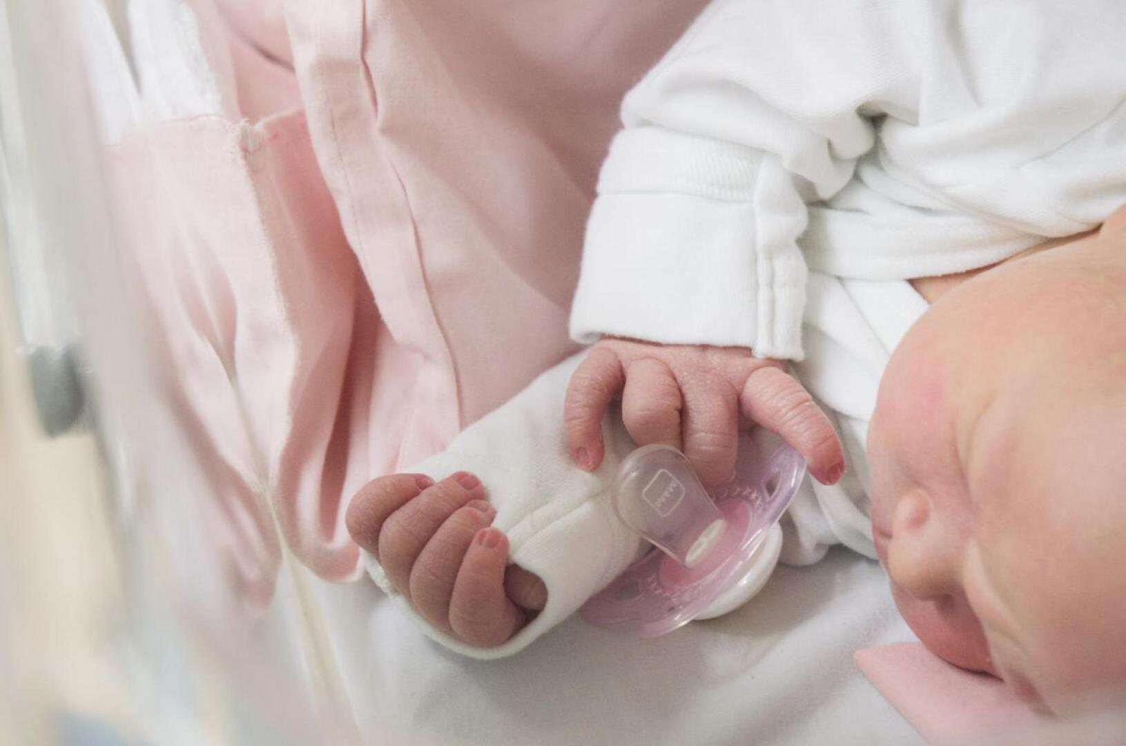 Vuonna 2018 Pietarsaaren syntyi 171 vauvaa. Syntyvyys ei kuitenkaan yksin riitä väkiluvun kääntämiseksi nousuun.