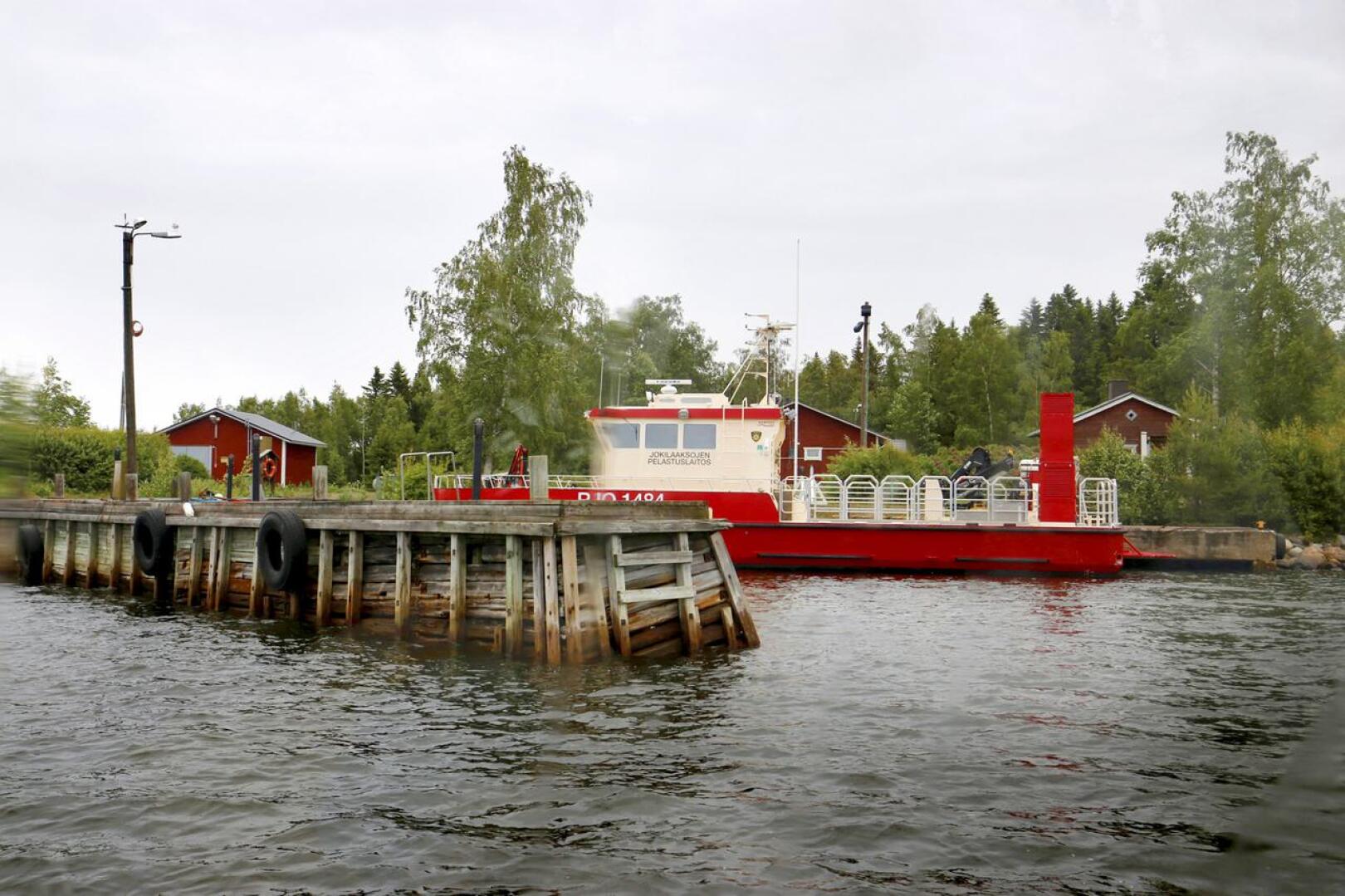 Pelastusjohtaja Jarmo Haapasen mukaan merellinen öljyntorjunta ja pelastustoiminta tehostuvat Kalajoella. Arkistokuva on kesältä 2018, jolloin Kalajoen asema oli vielä merivartioston käytössä.