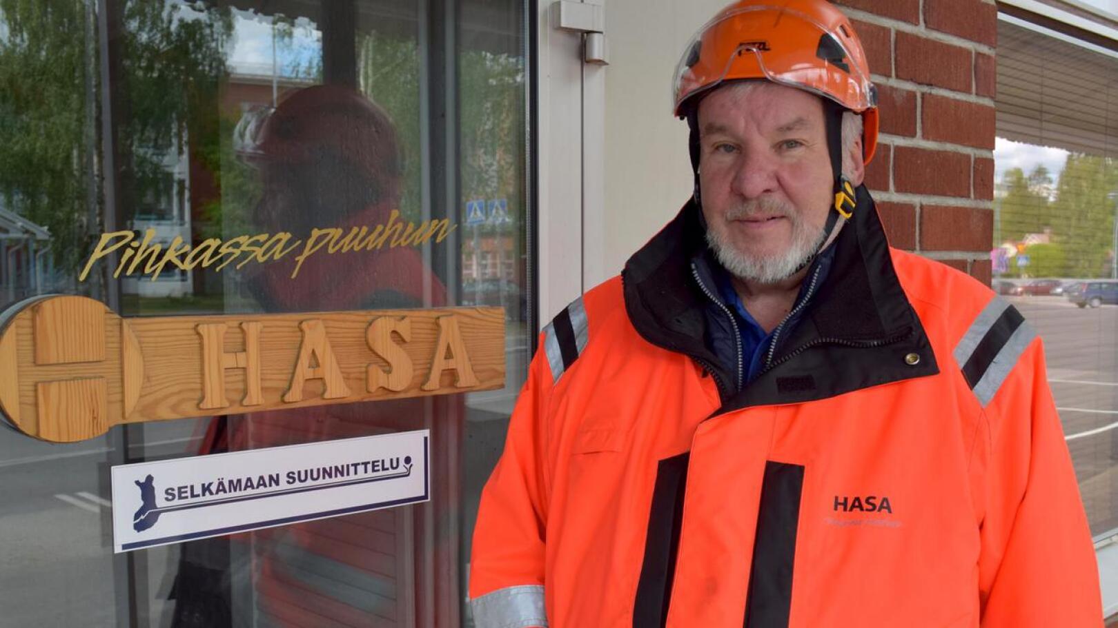 Kalle Kantolan johtama Hasa Oy osti Eskolan sahan Kannuksesta.