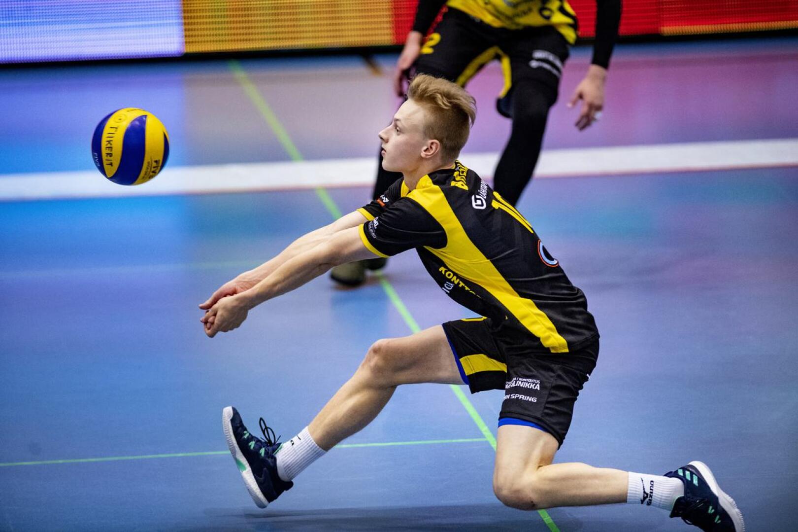 Niklas Breilin siirtyy Tiikereistä Savo Volleyn liberoksi.