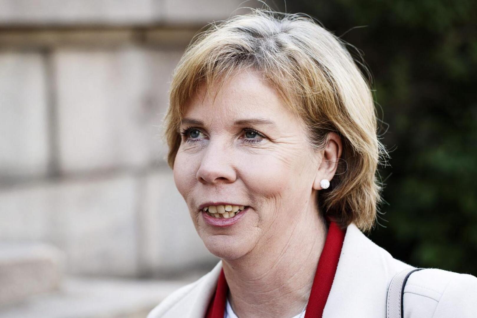 Anna-Maja Henriksson ennättää ministerikiireiltään näillä näkymin torstaina kotikonnuille Pietarsaareen.