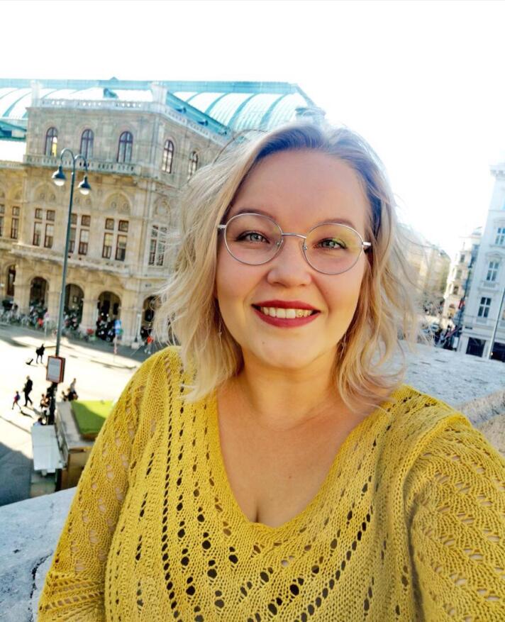 Jenni Hietala otti itsestään kuvan, selfien opiskelukaupungissaan Wienissä lokakuussa 2019.